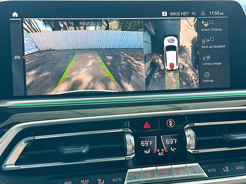 Used 2023 BMW X5 xDrive40i w/ Executive Package image 13