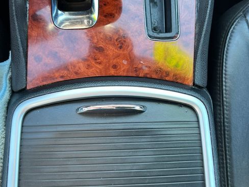 Used 2014 Chrysler 300 image 19