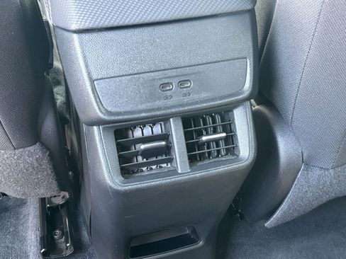 Used 2025 Chevrolet Equinox LT AWD/4WD image 21