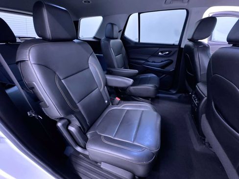 Used 2020 Chevrolet Traverse RS FWD image 40