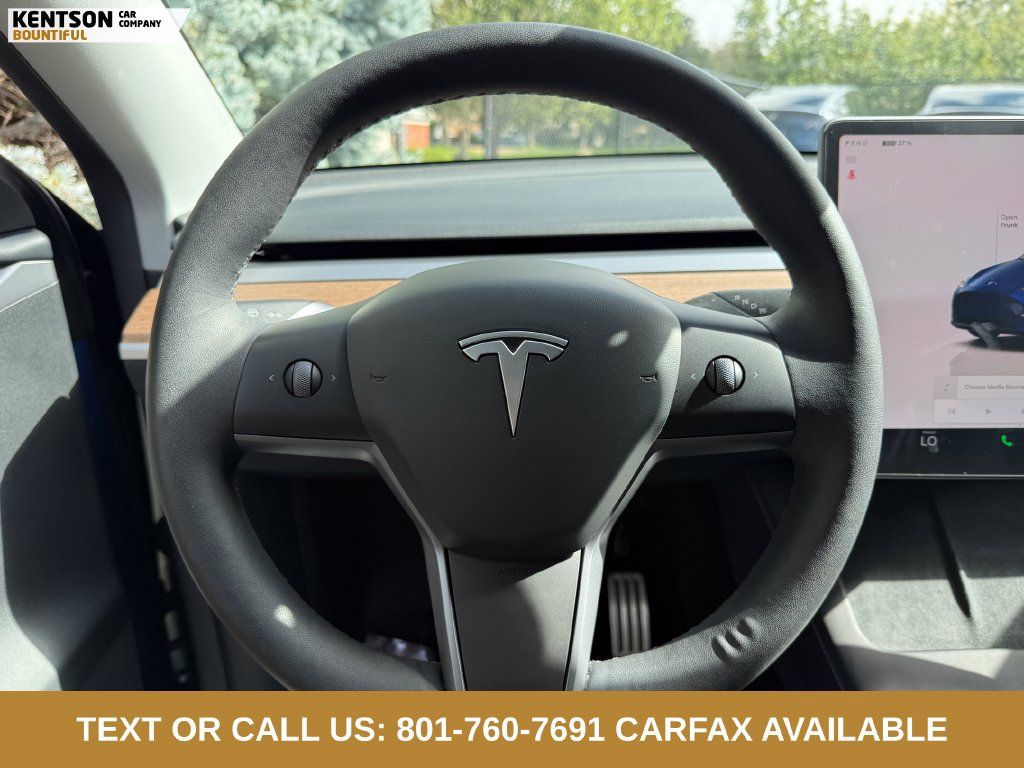 Used 2024 Tesla Model Y Performance AWD/4WD image 14