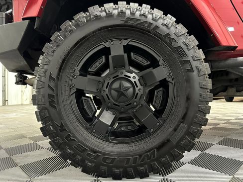 Used 2012 Jeep Wrangler Sahara w/ Trailer Tow Group image 18