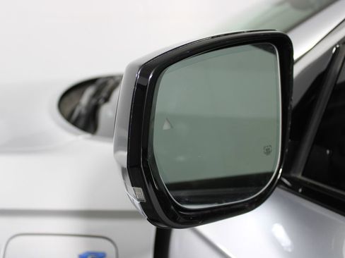 Used 2022 Jeep Grand Cherokee Overland w/ Luxury Tech Group IV image 34