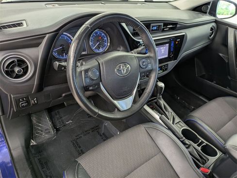 Used 2017 Toyota Corolla SE image 13