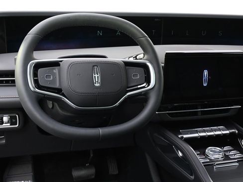 New 2026 Lincoln Nautilus Reserve image 12