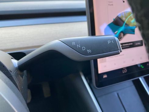 Used 2020 Tesla Model 3 Standard Range Plus RWD image 61