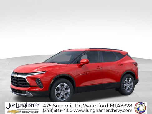 New 2026 Chevrolet Blazer LT w/ Convenience Package FWD image 2