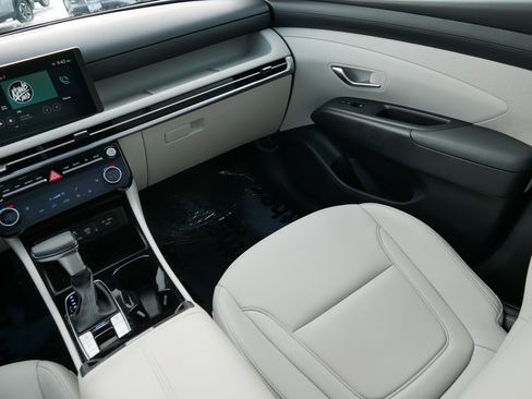 Certified 2025 Hyundai Tucson SEL image 11