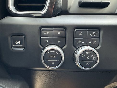 Used 2025 GMC Sierra 2500 Denali w/ Denali Reserve Package image 22