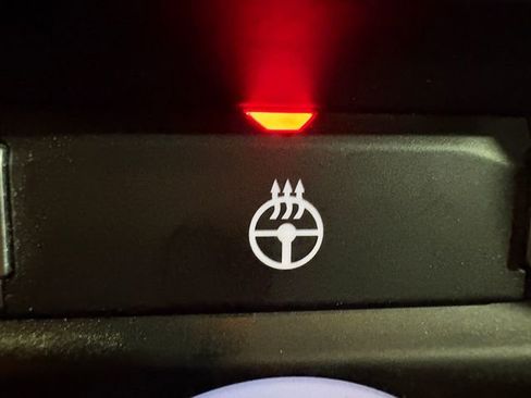 Used 2020 RAM 1500 Big Horn image 9