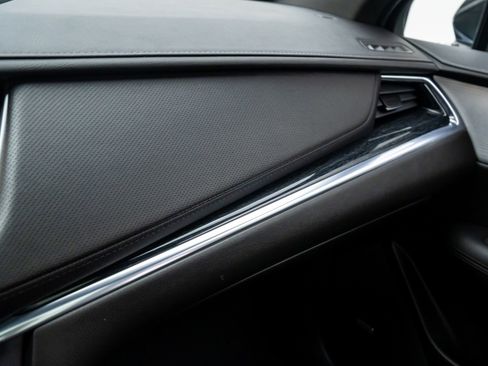 Used 2020 Cadillac XT5 Premium Luxury w/ LPO, Floor Liner Package image 29