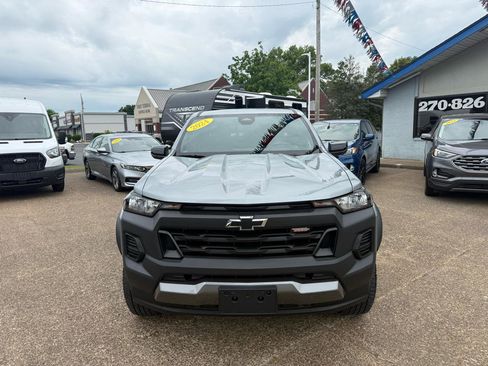 Used 2024 Chevrolet Colorado Trail Boss w/ Advanced Trailering Package AWD/4WD image 2
