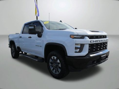 Used 2023 Chevrolet Silverado 2500 Custom w/ Custom Value Package AWD/4WD image 2