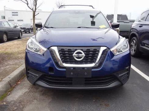 Used 2020 Nissan Kicks SV w/ Exterior Package image 2