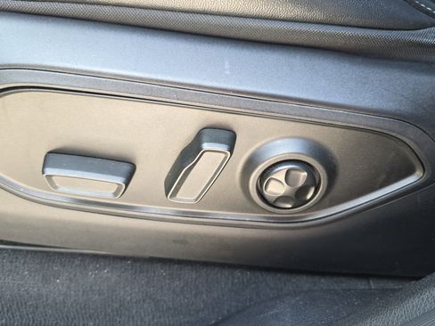 Used 2024 Jeep Grand Cherokee Altitude image 23