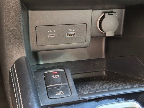 Used 2024 Nissan Kicks SV FWD image 28