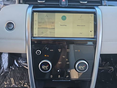 Used 2023 Land Rover Discovery Sport S image 20
