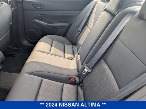 Used 2024 Nissan Altima 2.5 SV FWD image 16