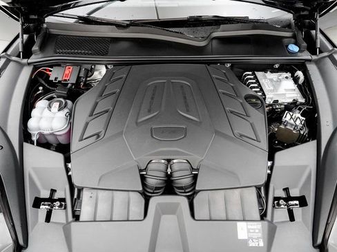 New 2026 Porsche Cayenne GTS image 29