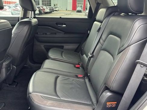 Certified 2023 Nissan Pathfinder SL w/ Lighting Package (N92) AWD/4WD image 11
