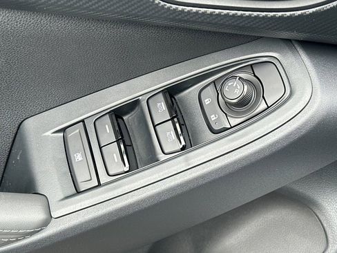 Certified 2025 Subaru Crosstrek 2.0i Premium image 12