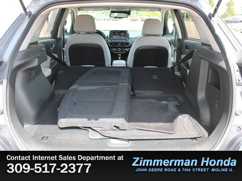 Used 2023 Hyundai Kona SEL w/ Cargo Package FWD image 7