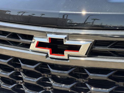 Used 2024 Chevrolet Silverado 1500 ZR2 AWD/4WD image 30