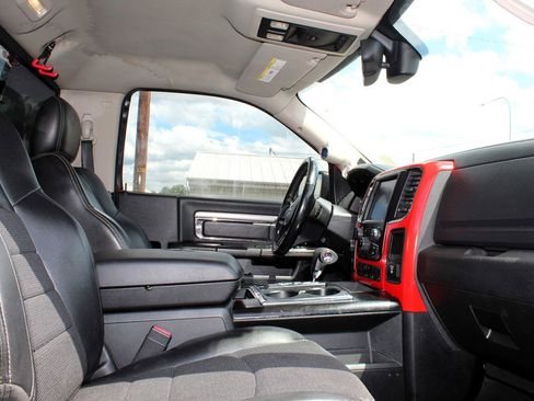 Used 2013 RAM 1500 Sport w/ Remote Start & Security Group image 28