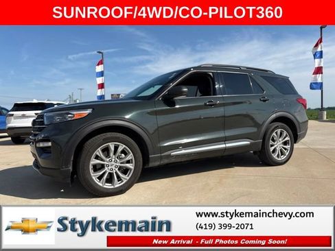 Used 2022 Ford Explorer XLT w/ Equipment Group 202A AWD/4WD image 1