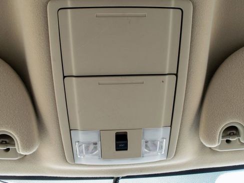 Used 2011 Ford Expedition EL Limited image 34