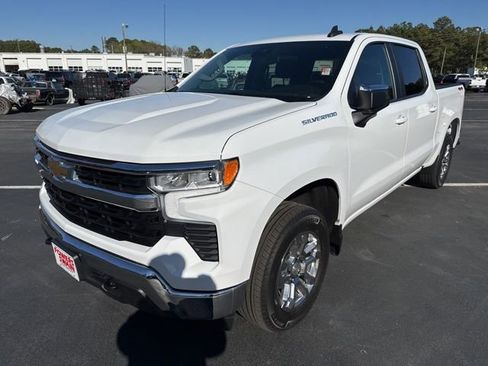 Used 2023 Chevrolet Silverado 1500 LT image 1