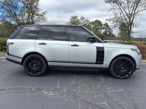 Used 2017 Land Rover Range Rover HSE AWD/4WD image 12