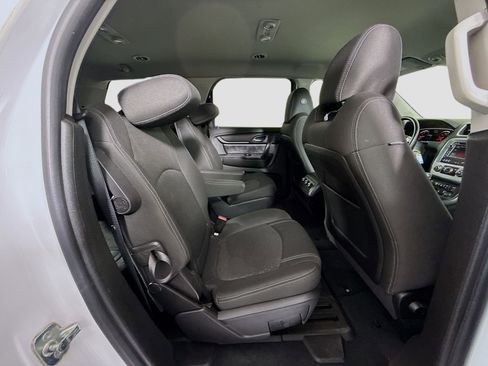 Used 2016 GMC Acadia SLE image 26