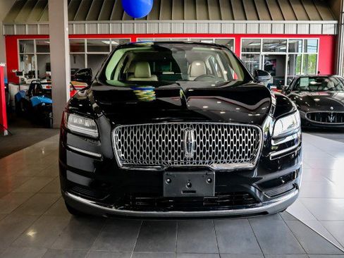 Used 2021 Lincoln Nautilus FWD w/ Equipment Group 101A image 2