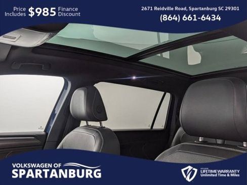 Used 2024 Volkswagen Tiguan SEL R-Line image 23
