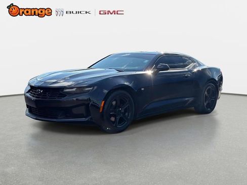 Used 2022 Chevrolet Camaro LT RWD image 7