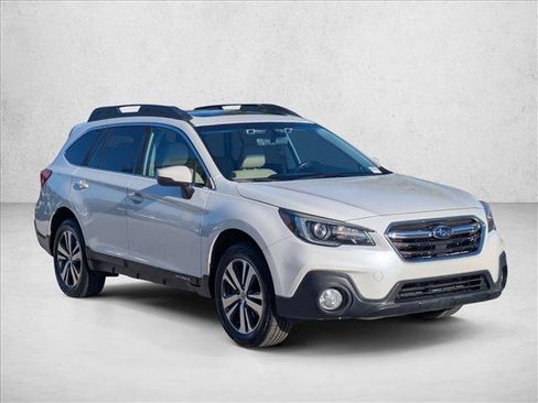 Used 2019 Subaru Outback 2.5i Limited AWD/4WD image 3