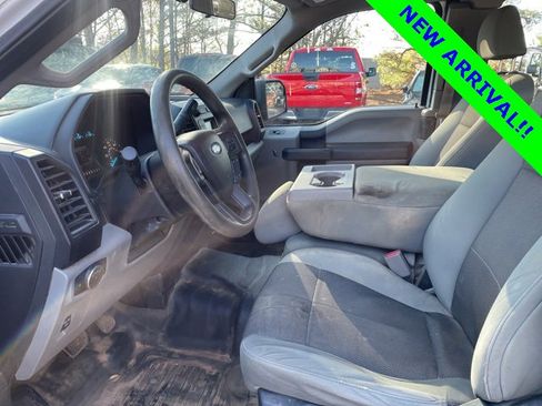 Used 2017 Ford F150 XL w/ Equipment Group 101A Mid image 9