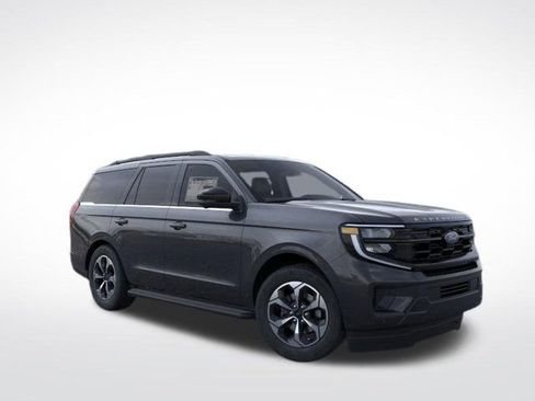 New 2026 Ford Expedition Active image 9
