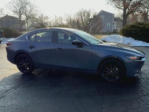 Used 2025 MAZDA MAZDA3 s image 2