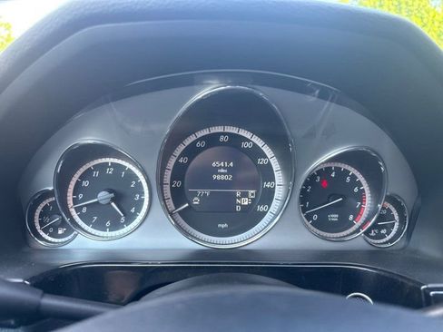 Used 2010 Mercedes-Benz E 550 4MATIC Sedan image 23