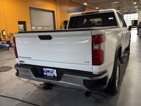 Used 2021 Chevrolet Silverado 2500 LT w/ Fleet Comfort Package image 5