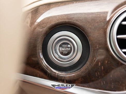 Used 2019 Mercedes-Benz S 560 Sedan image 32