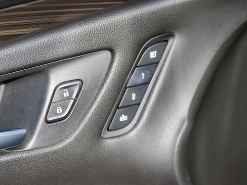 Used 2019 Buick Envision Premium image 11