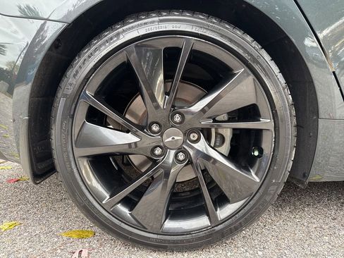 Used 2023 Genesis G70 2.0T w/ Sport Prestige Package image 11