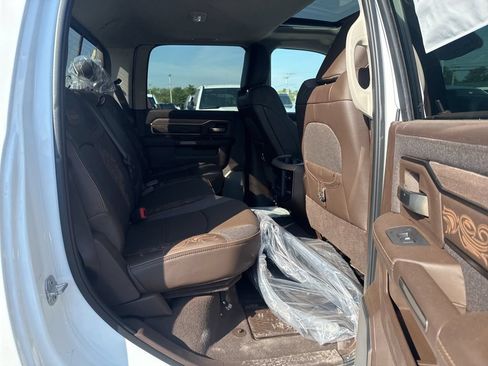 New 2026 RAM 2500 Limited AWD/4WD image 32