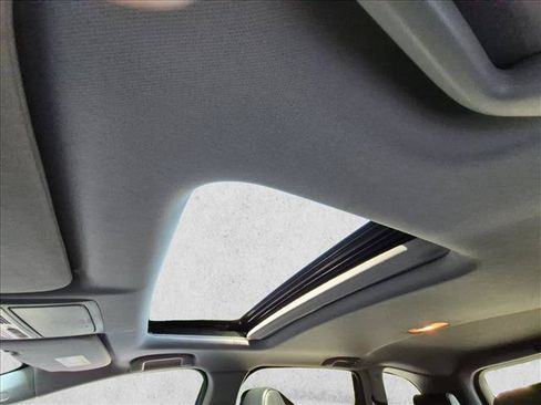 Used 2020 Honda CR-V Touring image 21