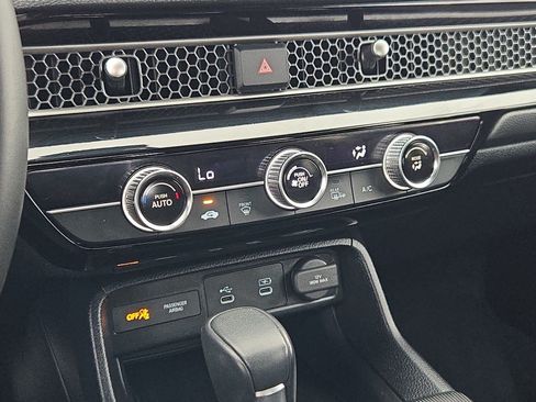 Certified 2025 Honda Civic Sport image 24