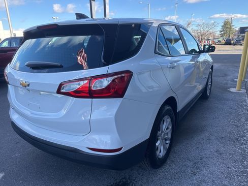 Used 2020 Chevrolet Equinox LS image 6