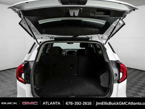 Used 2024 GMC Terrain SLE FWD image 28